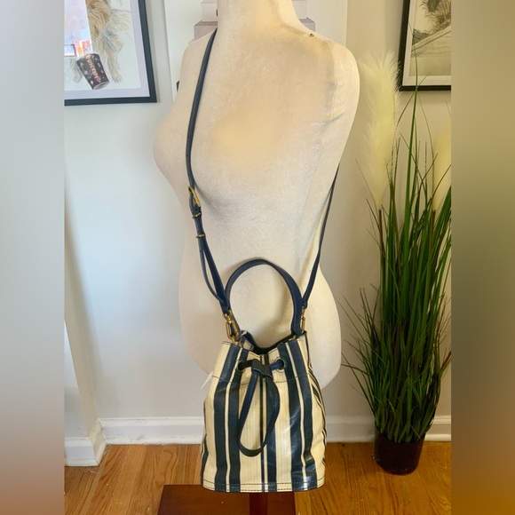 NWT TORY BURCH PAINTED STRIPE BUCKET CROSSBODY BAG (I) - Picture 3 of 8